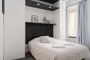 Renovated Top Floor Studio in Kallio