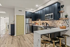 Family Oasis with 3BR, Games, WIFI & BBQ