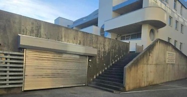 3 Bedroom Apartment With Free Parking