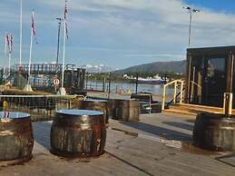 3 Bedroom Apartment With Free Parking