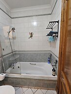 Country View Apartment