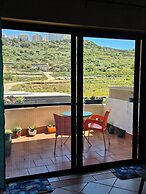 Country View Apartment