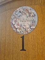 Country View Apartment