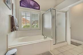 Chelemes House by Cloud Dream Homes