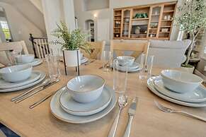 Chelemes House by Cloud Dream Homes