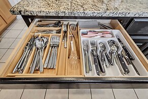 Chelemes House by Cloud Dream Homes