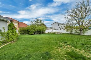 Chelemes House by Cloud Dream Homes