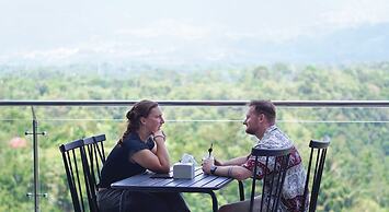 The Balcone Hotel & Resort