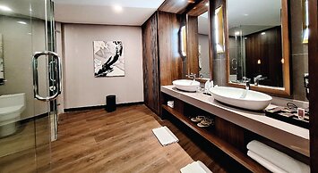 The Balcone Hotel & Resort