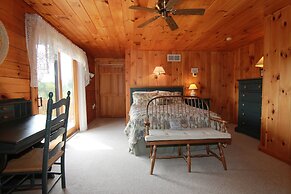 Spacious 8bd 7ba Log Home on Beltzville Lake in Southern Poconos - No