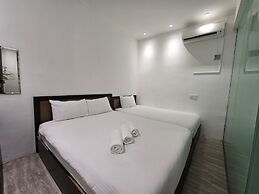 One Point Inn King Centre
