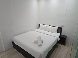 One Point Inn King Centre