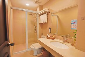 Holiday Suites Port Barton