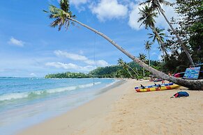 Holiday Suites Port Barton