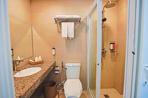 Holiday Suites Port Barton