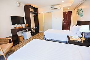 Holiday Suites Port Barton