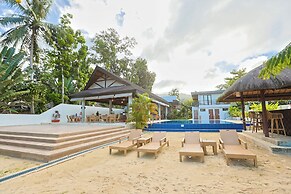 Holiday Suites Port Barton