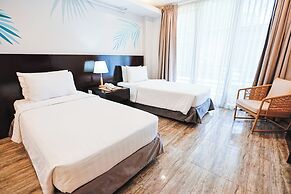 Holiday Suites Port Barton