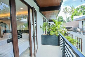 Holiday Suites Port Barton