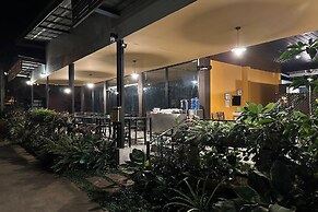 Phra Chan Khiang Dao Resort