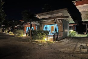 Phra Chan Khiang Dao Resort