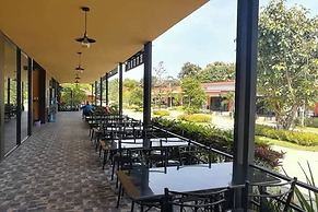 Phra Chan Khiang Dao Resort