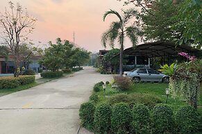 Phra Chan Khiang Dao Resort