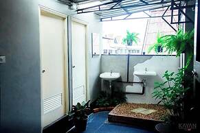 Kayan Hostel