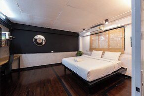Kayan Hostel