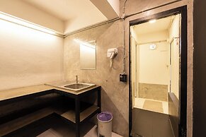 Kayan Hostel