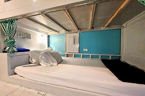 Me U Hostel