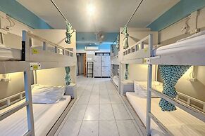 Me U Hostel