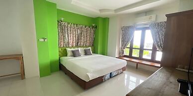 Yellow Tique Hotel