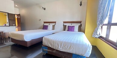 Yellow Tique Hotel