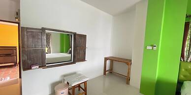 Yellow Tique Hotel