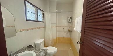 Yellow Tique Hotel