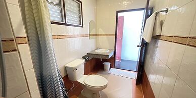 Yellow Tique Hotel