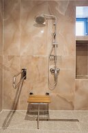 Canvas Color Your Stay