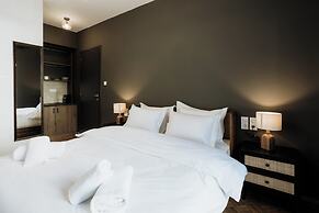 Canvas Color Your Stay