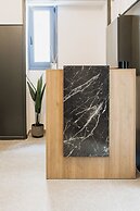 Canvas Color Your Stay