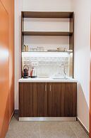 Canvas Color Your Stay