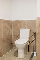 Canvas Color Your Stay