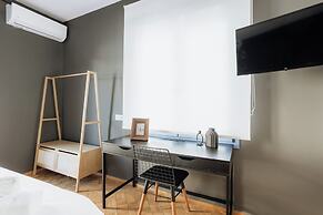 Canvas Color Your Stay