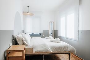 Canvas Color Your Stay