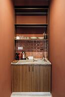 Canvas Color Your Stay