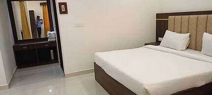 Hotel Ganga Greens