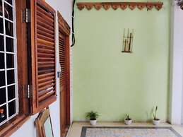 Rumah Betawi Kalipasir