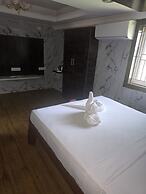 WINNERS HILL RESORTS