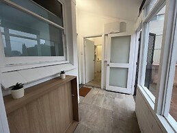 Tasha's Duplex on Muller