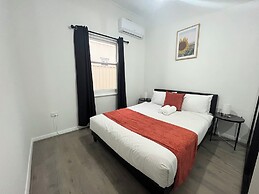 Tasha's Duplex on Muller